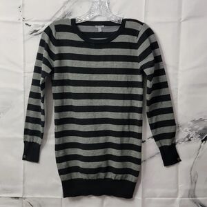 Charlotte Russe Women's Size M Black Gray Striped Long Sleeve Tunic Sweater